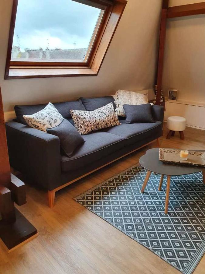 Bel Appartement Ensoleille En Ville Pont-Évêque المظهر الخارجي الصورة